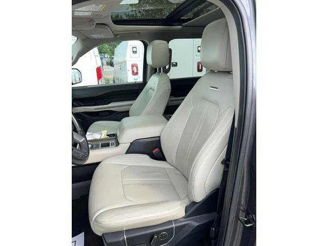 Certified 2021 Ford Expedition Platinum RWD image 14