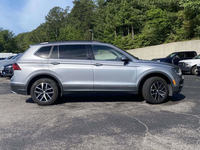 Used 2021 Volkswagen Tiguan SE AWD/4WD image 2