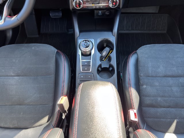 Certified 2022 Ford Escape SEL w/ SEL Stealth AWD Package image 23