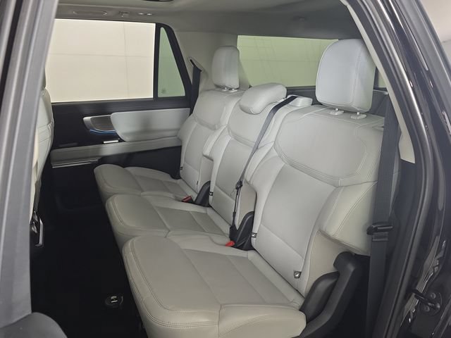 Certified 2025 Ford Expedition Max Platinum AWD/4WD image 28