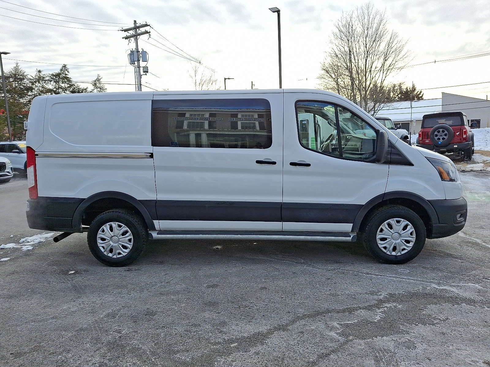Certified 2024 Ford Transit 250 w/ Exterior Upgrade Package image 6