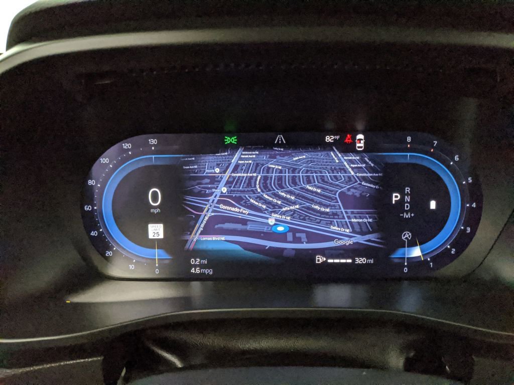 Used 2023 Volvo XC40 B5 Ultimate w/ Climate Package image 13