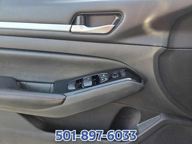 Used 2024 Nissan Altima 2.5 SR FWD image 24