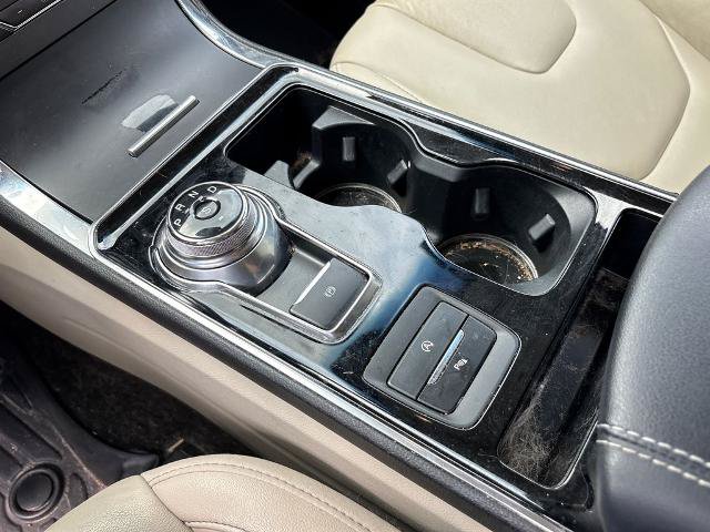 Certified 2020 Ford Edge Titanium FWD image 27