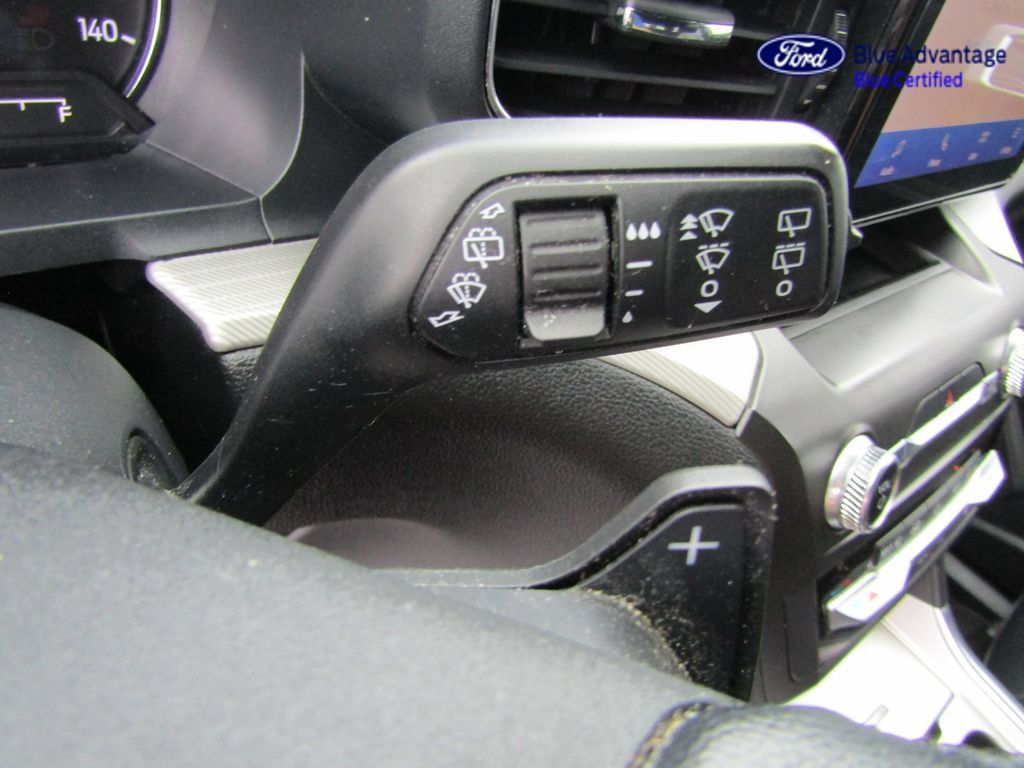 Certified 2020 Ford Explorer XLT w/ Equipment Group 202A AWD/4WD image 38