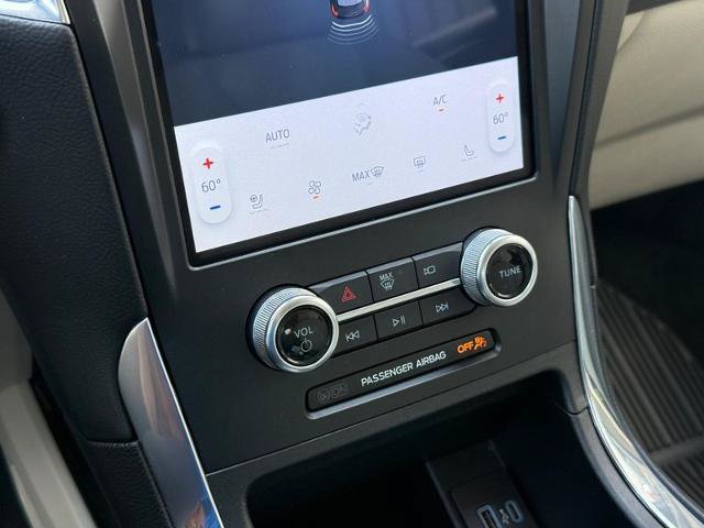 Certified 2024 Ford Edge Titanium w/ Equipment Group 301A AWD/4WD image 19