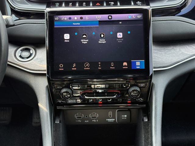 Used 2022 Jeep Grand Cherokee L Limited w/ Black Appearance Package AWD/4WD image 28