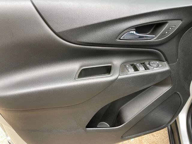 Used 2022 Chevrolet Equinox LT w/ LPO, Floor Liner Package AWD/4WD image 10