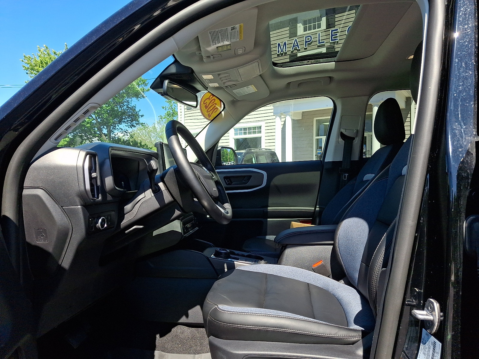 Certified 2025 Ford Bronco Sport Outer Banks w/ Outer Banks Tech Package+ AWD/4WD image 14