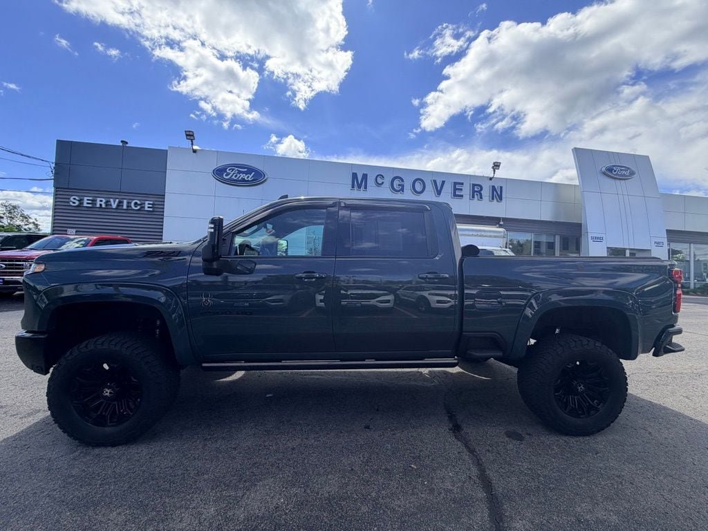 Used 2025 Chevrolet Silverado 2500 LTZ w/ Trail Boss Package AWD/4WD image 4