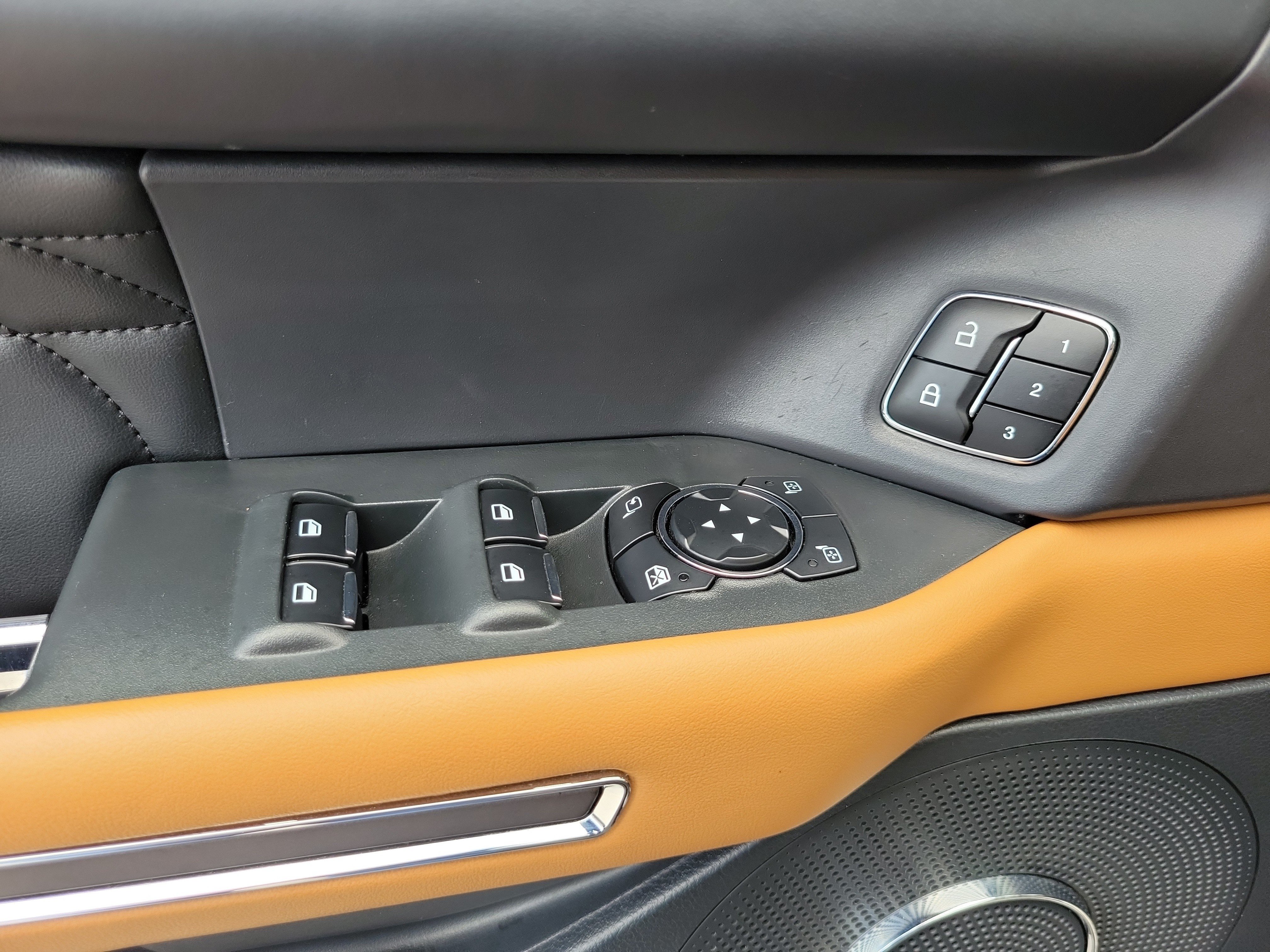 Certified 2023 Ford Expedition Max Platinum RWD image 29