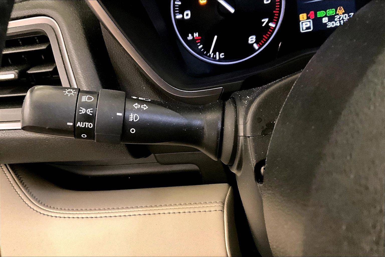 Used 2023 Subaru Ascent Limited w/ Technology Package image 31