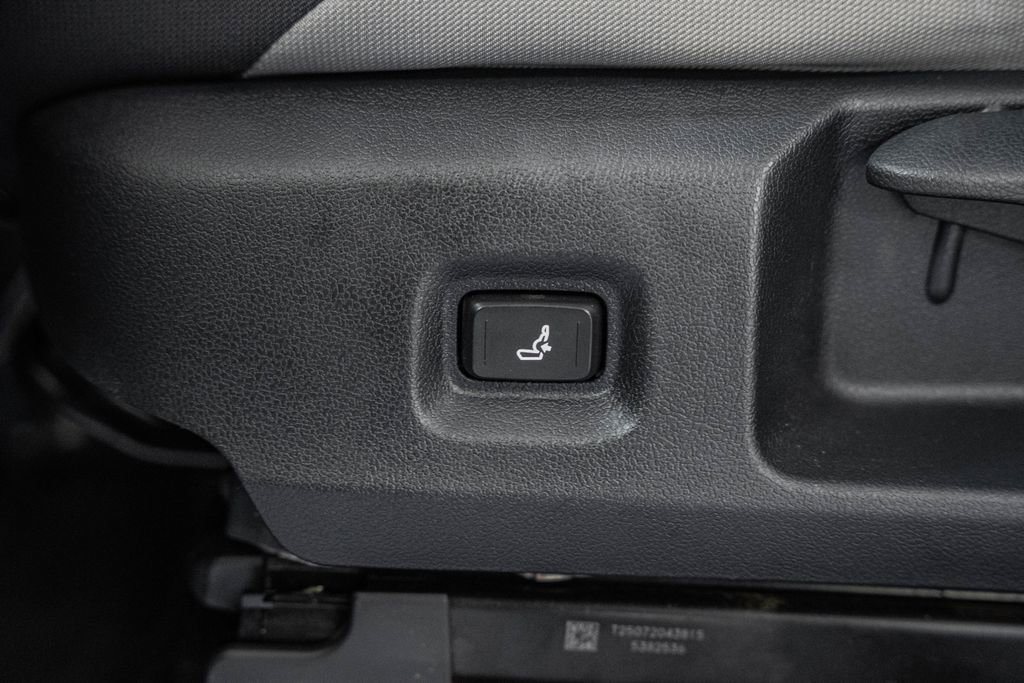 Used 2025 Toyota Tacoma TRD Sport AWD/4WD image 45