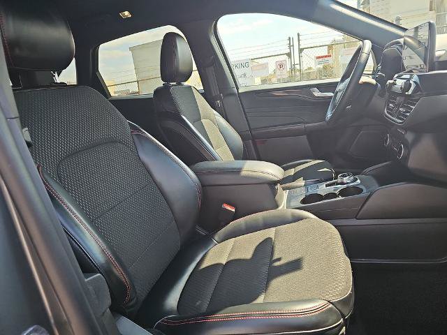 Certified 2025 Ford Escape ST-Line FWD image 10