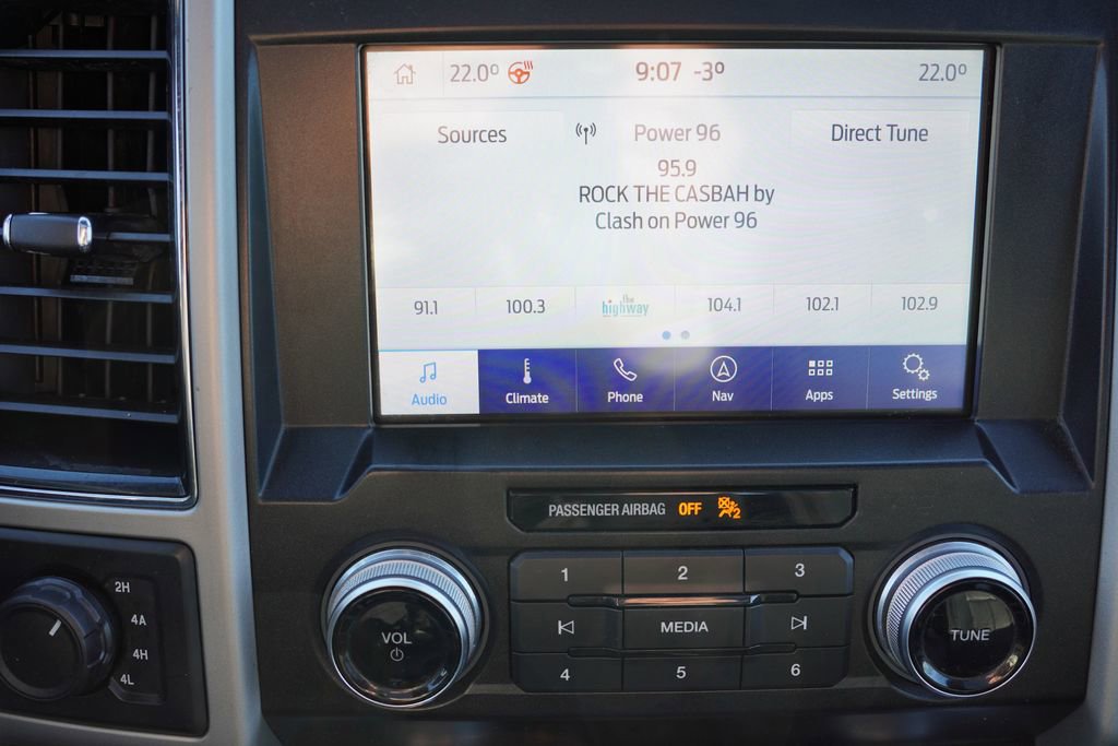 Certified 2020 Ford F150 Lariat w/ Equipment Group 502A Luxury image 27