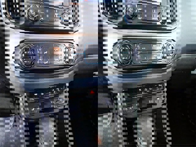 Used 2022 Chevrolet Colorado Z71 image 19