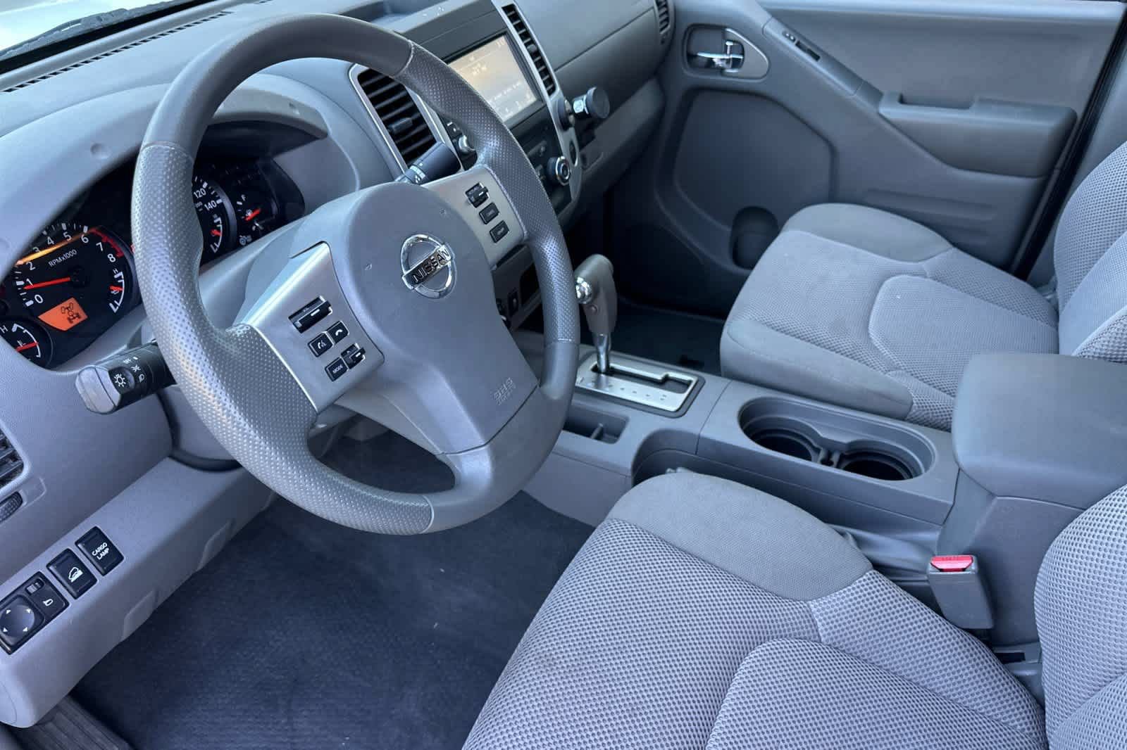 Used 2019 Nissan Frontier SV AWD/4WD image 11