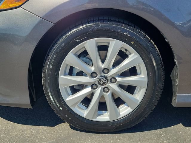 Used 2020 Toyota Camry LE w/ Carpet Mat Package image 27