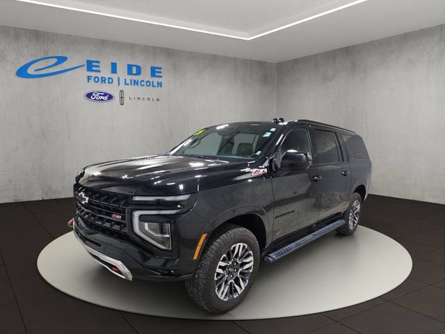 Used 2026 Chevrolet Suburban Z71 AWD/4WD image 5