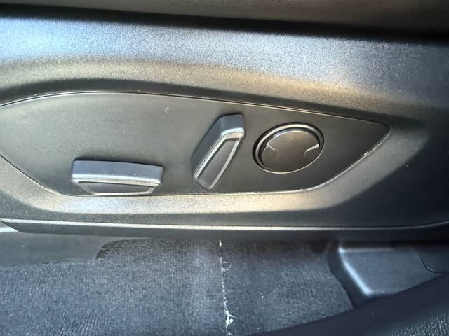 Certified 2022 Ford Explorer XLT w/ Equipment Group 202A image 20