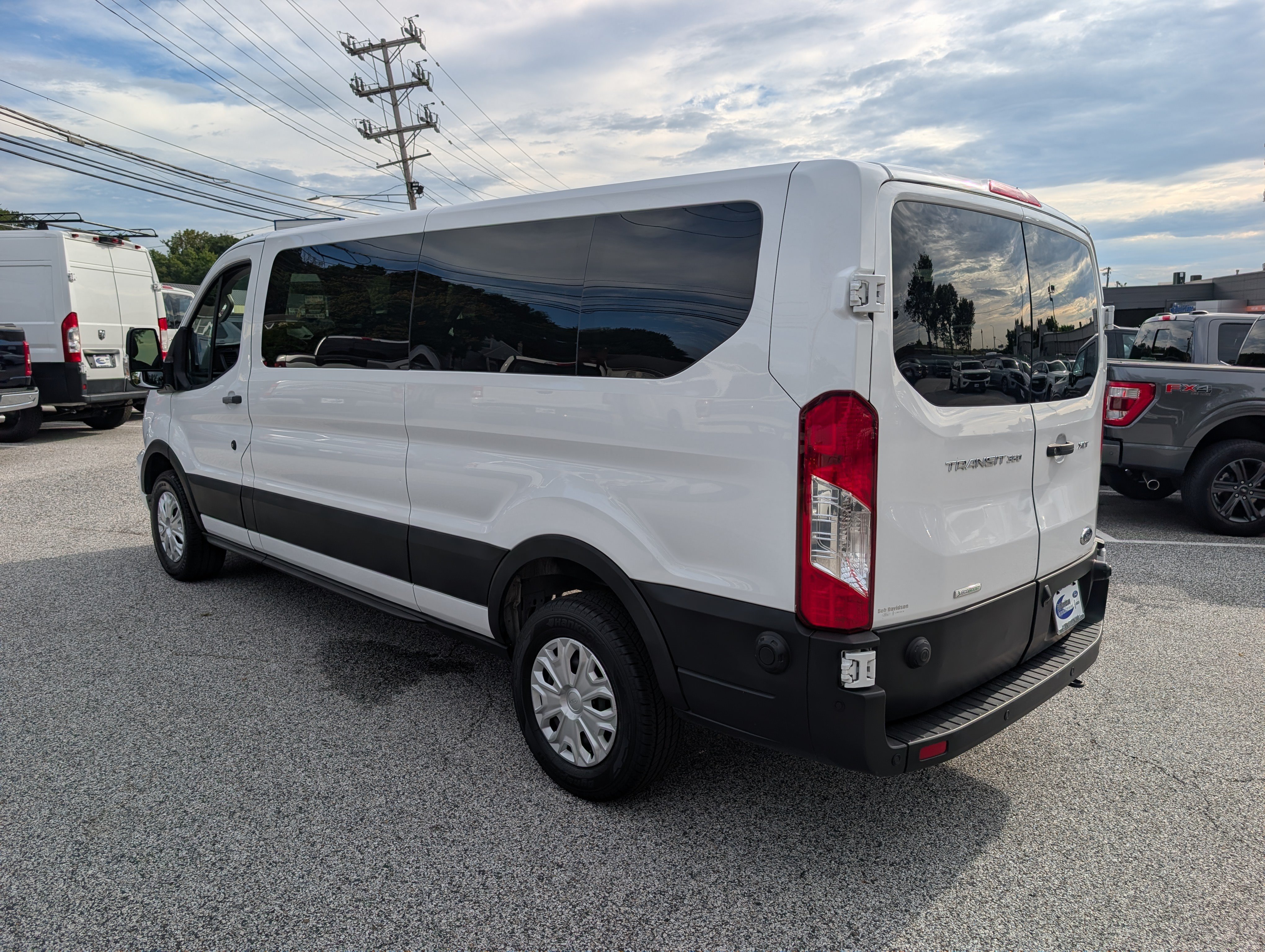 Certified 2024 Ford Transit 350 XLT RWD image 5