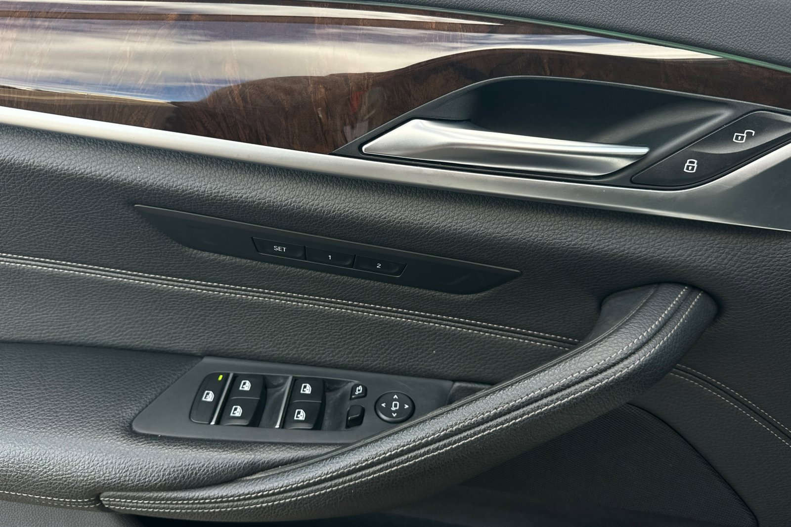 Used 2018 BMW 530i image 10