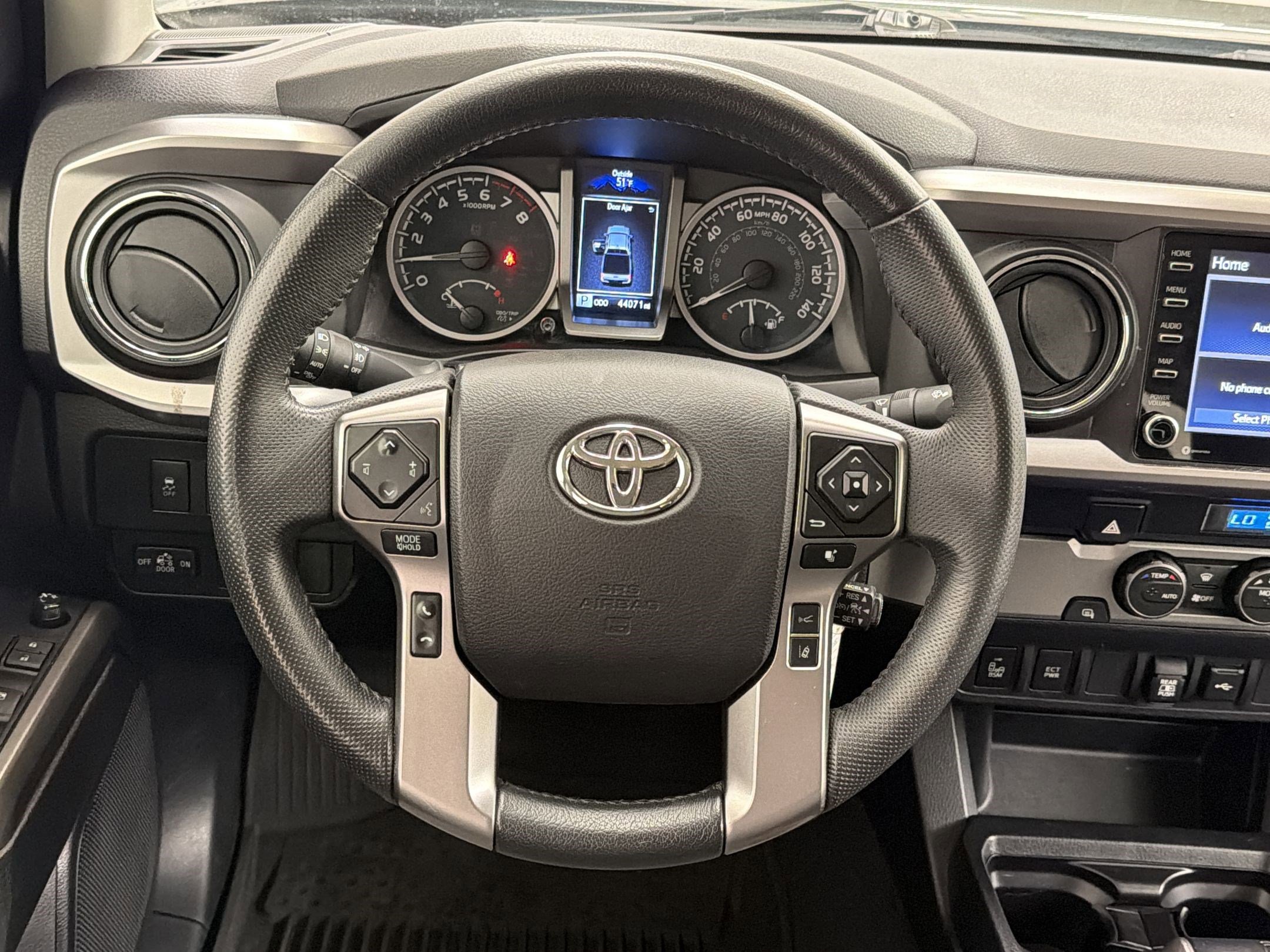 Used 2022 Toyota Tacoma SR5 w/ Technology Package RWD image 16