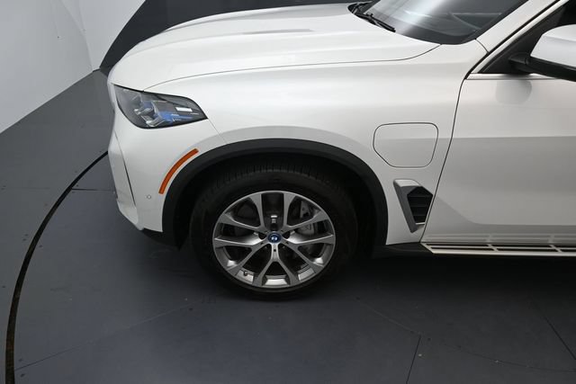 Used 2025 BMW X5 xDrive50e AWD/4WD image 9