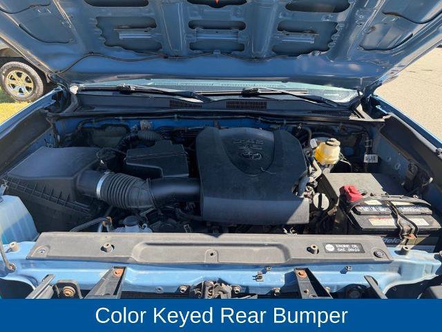 Used 2019 Toyota Tacoma TRD Sport AWD/4WD image 22