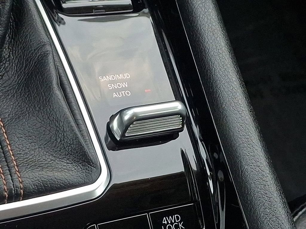 Used 2022 Jeep Compass Limited AWD/4WD image 25