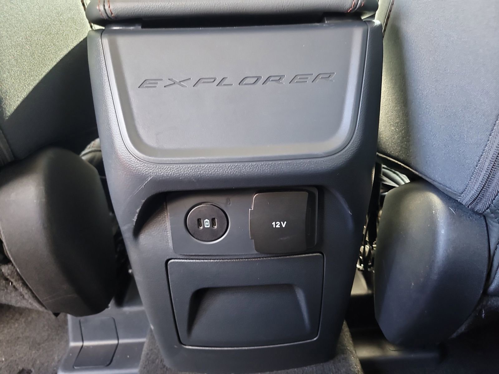 Certified 2025 Ford Explorer Active image 14