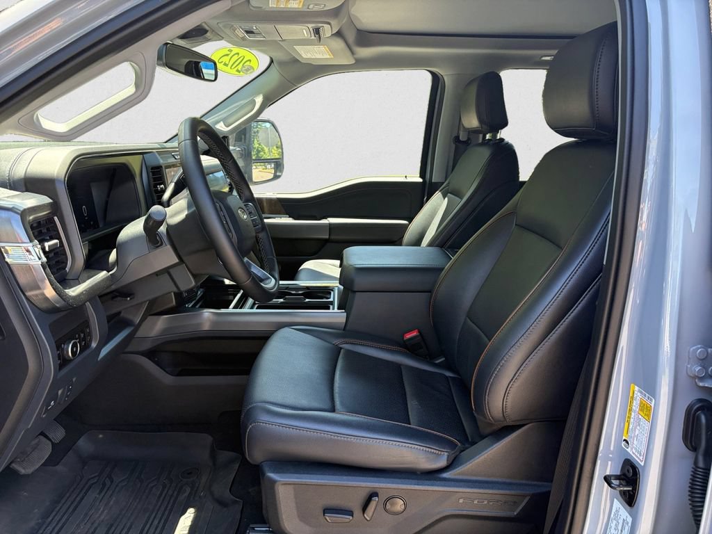 Certified 2025 Ford F350 Lariat w/ Black Appearance Package AWD/4WD image 9