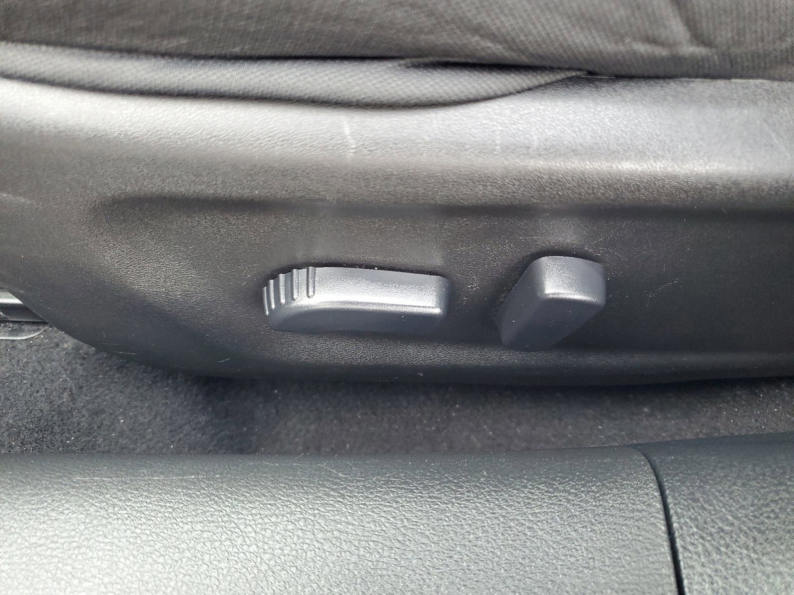 Used 2025 Nissan Altima 2.5 SV image 17