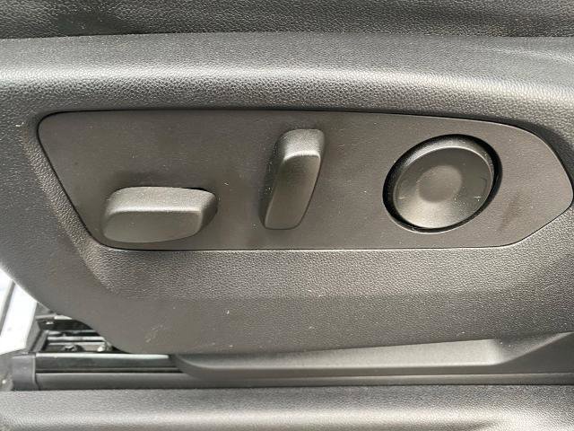 Used 2022 GMC Yukon SLT image 15