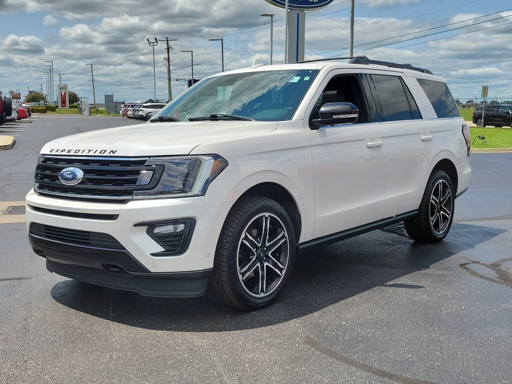 Certified 2019 Ford Expedition Limited w/ Equipment Group 303A AWD/4WD image 8