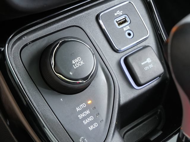 Used 2018 Jeep Compass Limited w/ Navigation Group AWD/4WD image 25