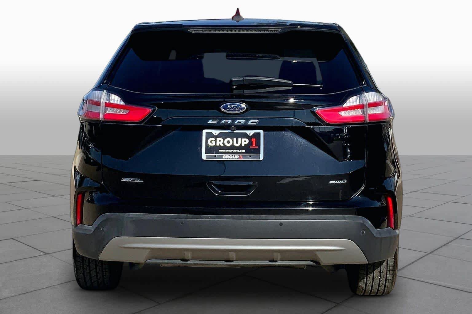 Certified 2022 Ford Edge SEL w/ Convenience Package AWD/4WD image 5