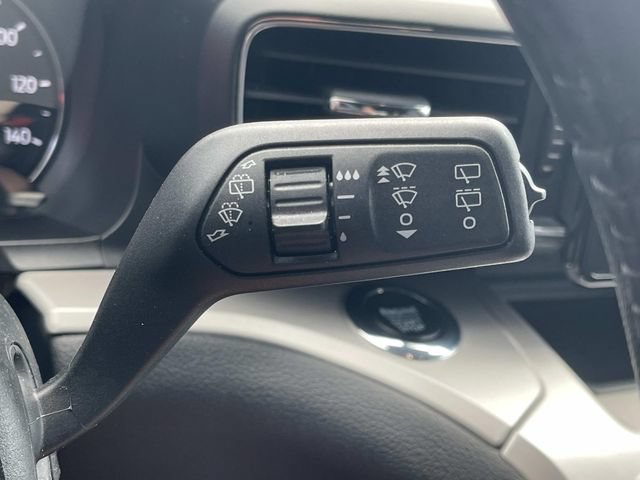 Certified 2024 Ford Explorer XLT w/ Equipment Group 202A AWD/4WD image 43