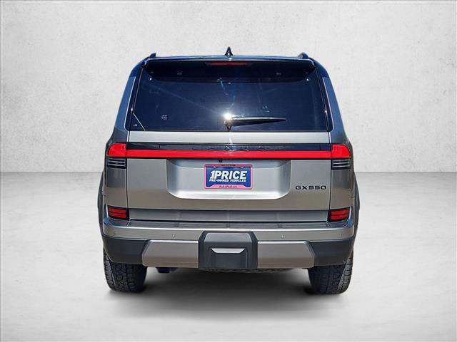 Used 2025 Lexus GX 550 image 4