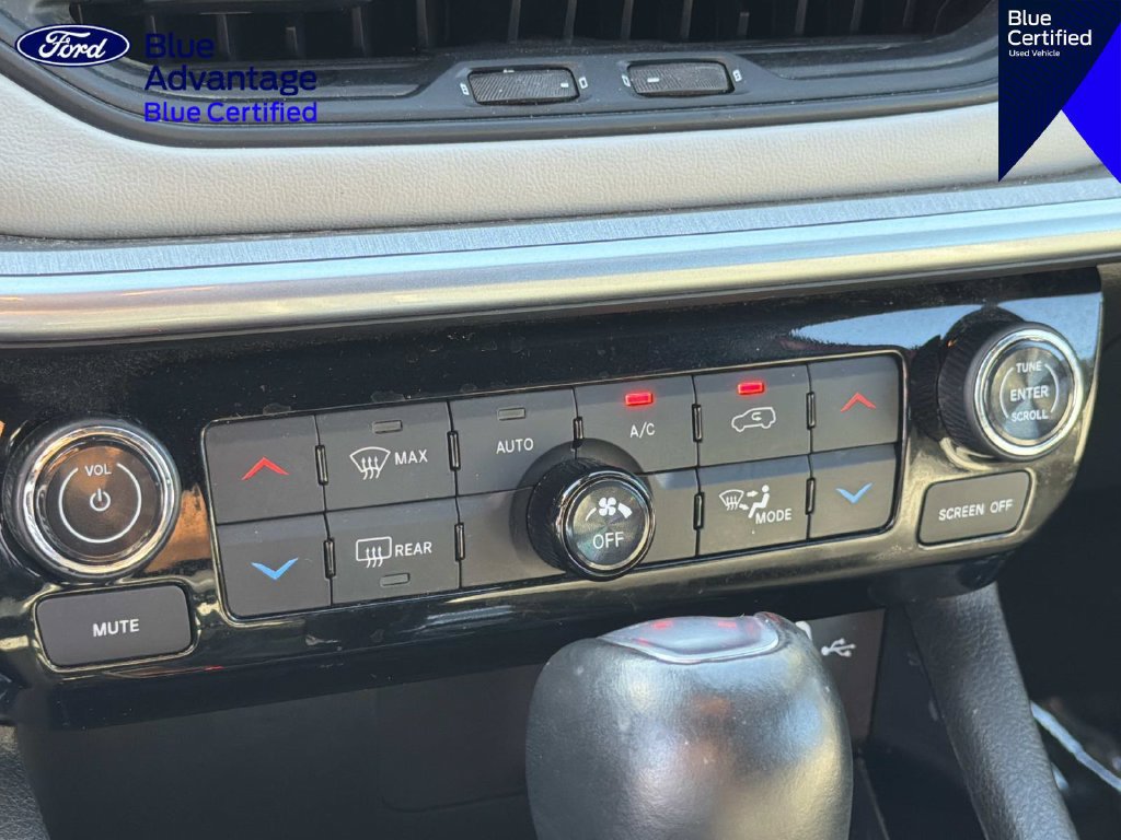 Used 2025 Jeep Compass Limited AWD/4WD image 24