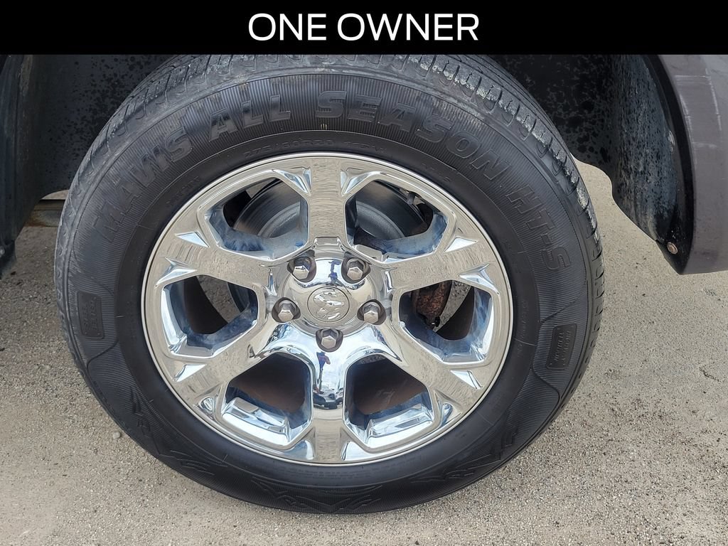 Used 2017 RAM 1500 Laramie AWD/4WD image 5