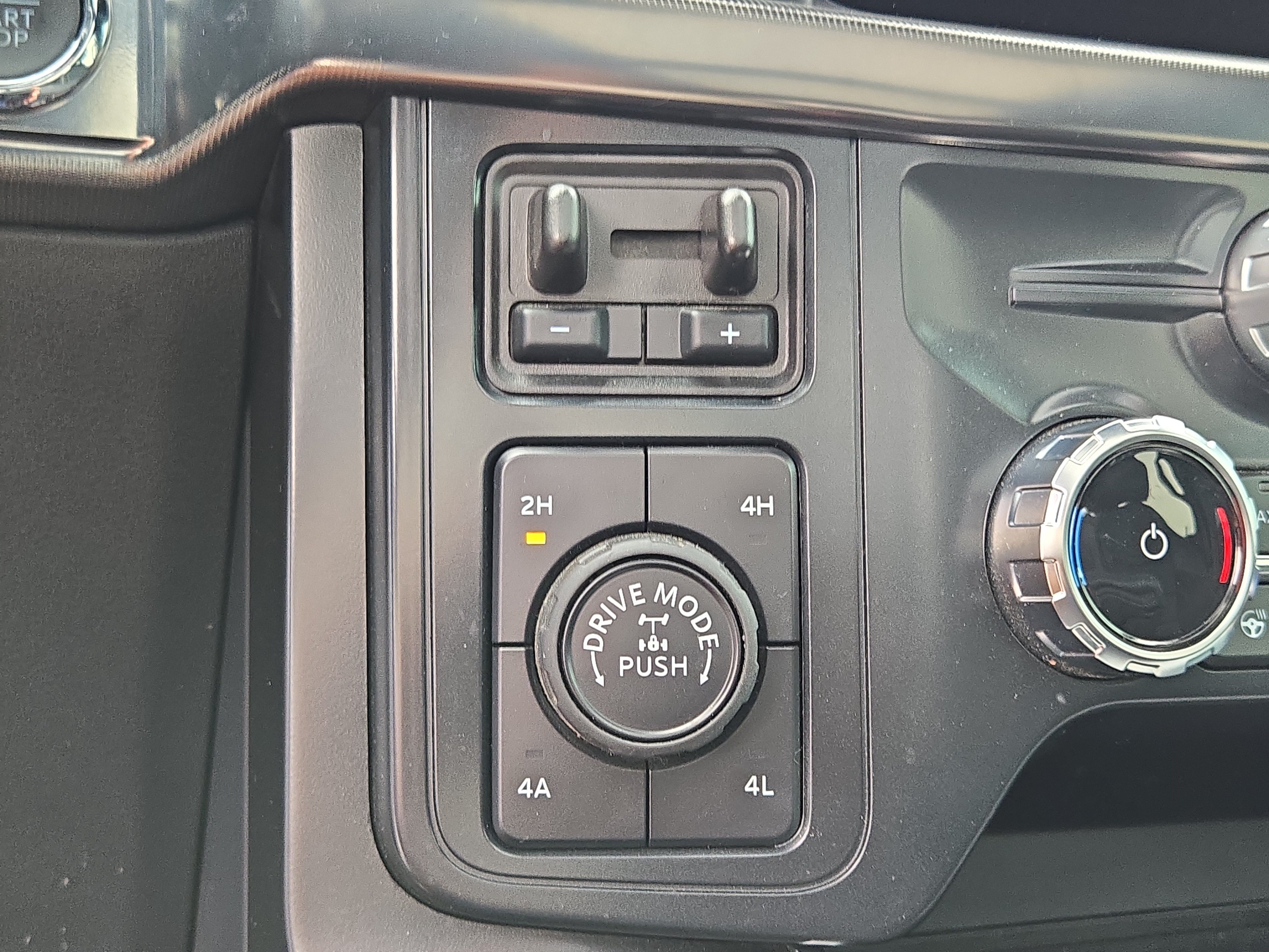 Certified 2025 Ford F150 Raptor AWD/4WD image 34