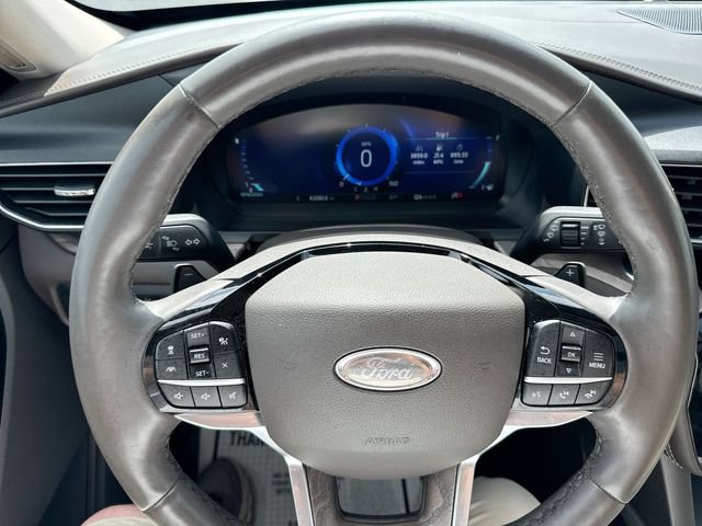 Certified 2021 Ford Explorer Platinum w/ Equipment Group 601A AWD/4WD image 14
