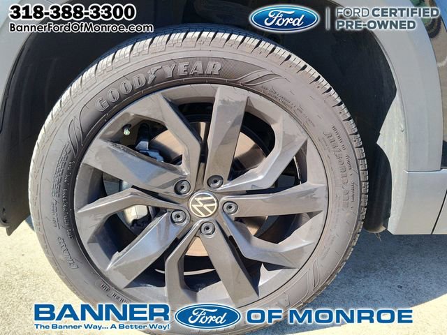 Used 2023 Volkswagen Taos SE image 12