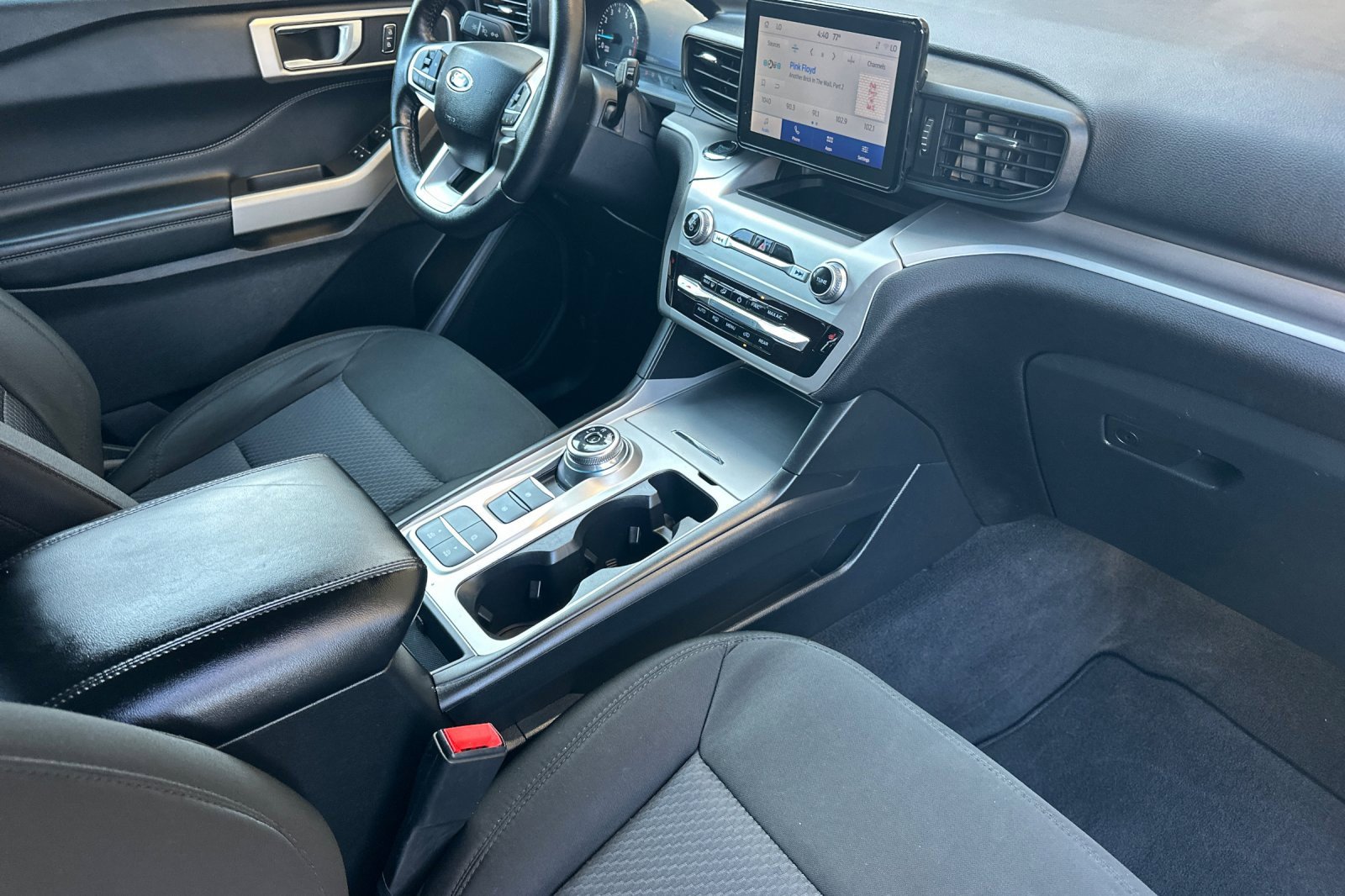 Certified 2022 Ford Explorer XLT image 16