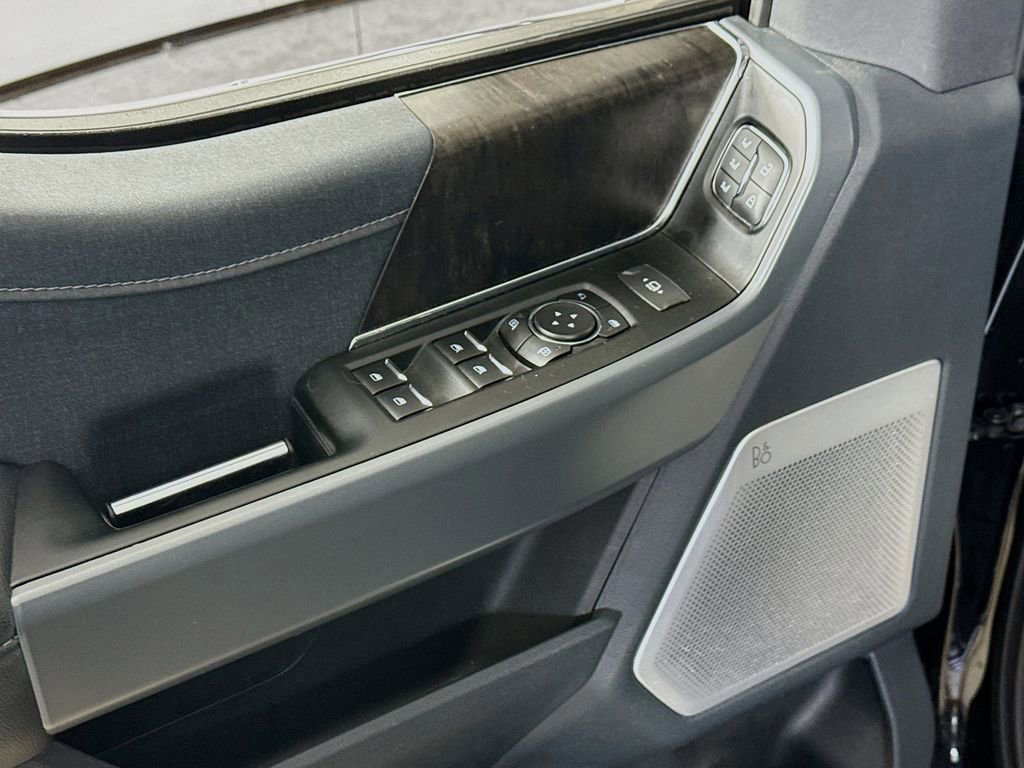 Certified 2022 Ford F150 Lariat w/ Equipment Group 502A High image 23