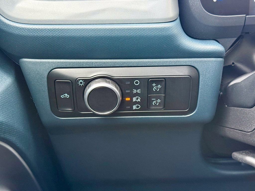 Certified 2025 Ford Maverick Tremor image 25