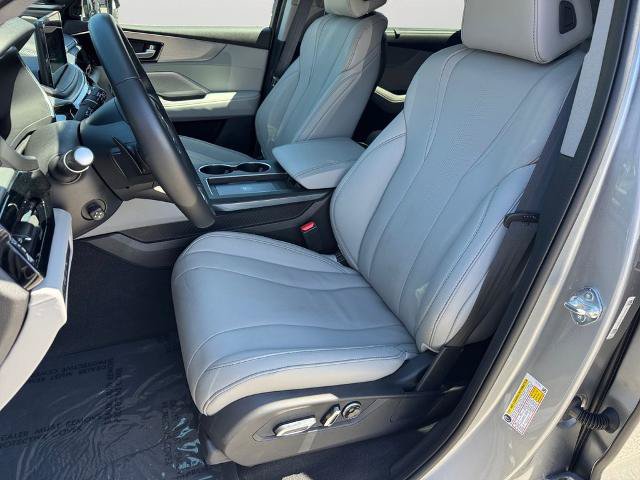 Used 2025 Acura MDX SH-AWD w/ Technology Package image 15