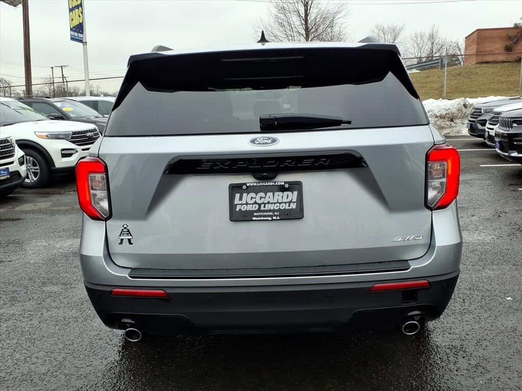 Certified 2023 Ford Explorer ST-Line image 5