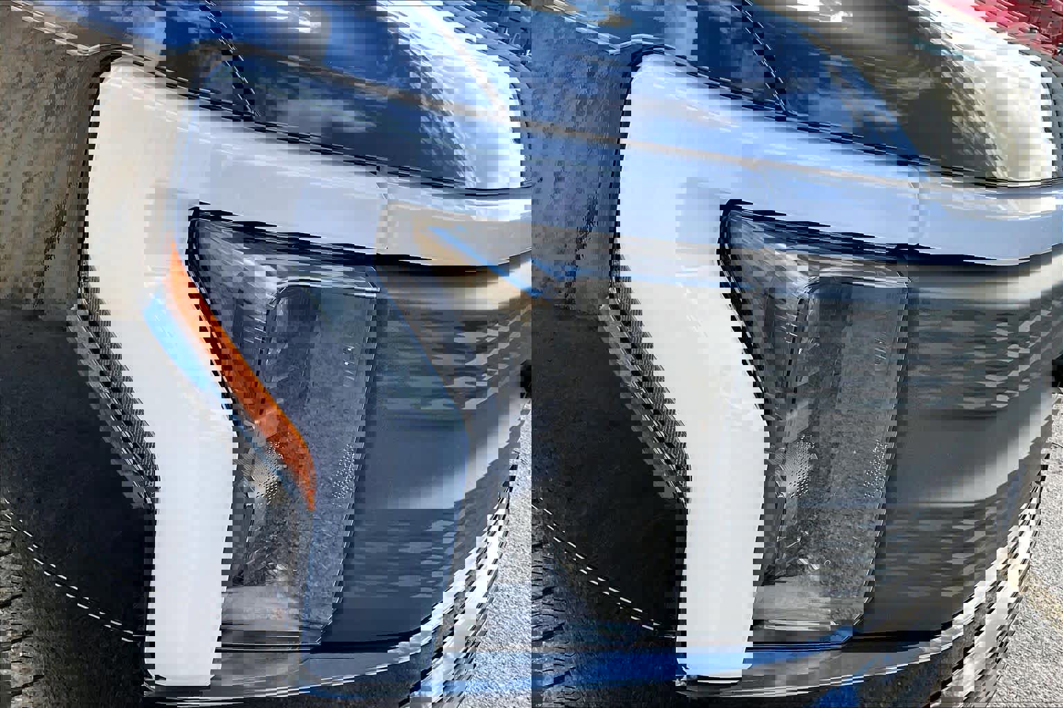 Certified 2025 Ford F150 Lightning Flash w/ Max Trailer Tow Package image 30